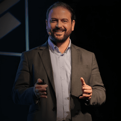 Renato conduzindo workshop